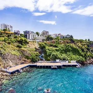 4* Отель Club Delfin
